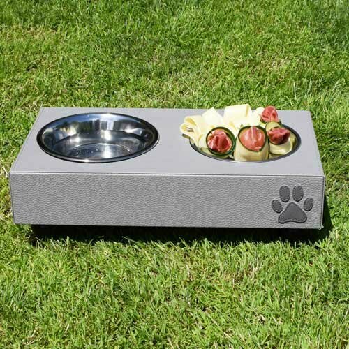 Feeder for dogs and cats by GogiPet ®