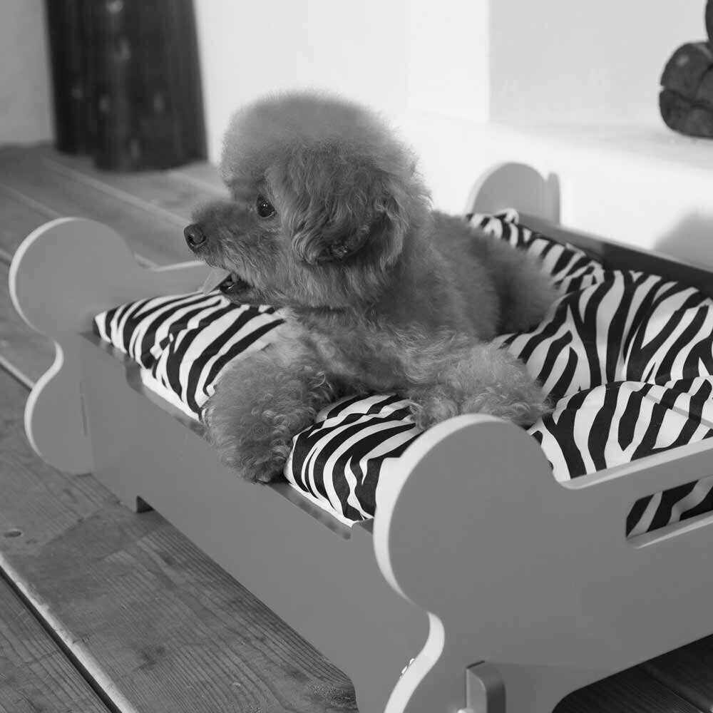 Wooden pet bed for dogs or cats