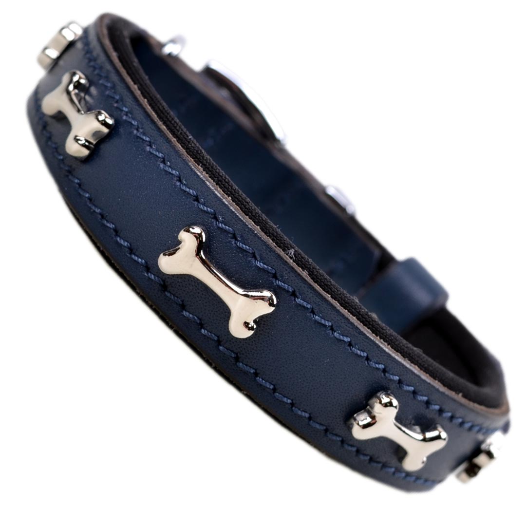 Handmade dog collars with attention to detail made of genuine leather and softly lined for optimal wearing comfort