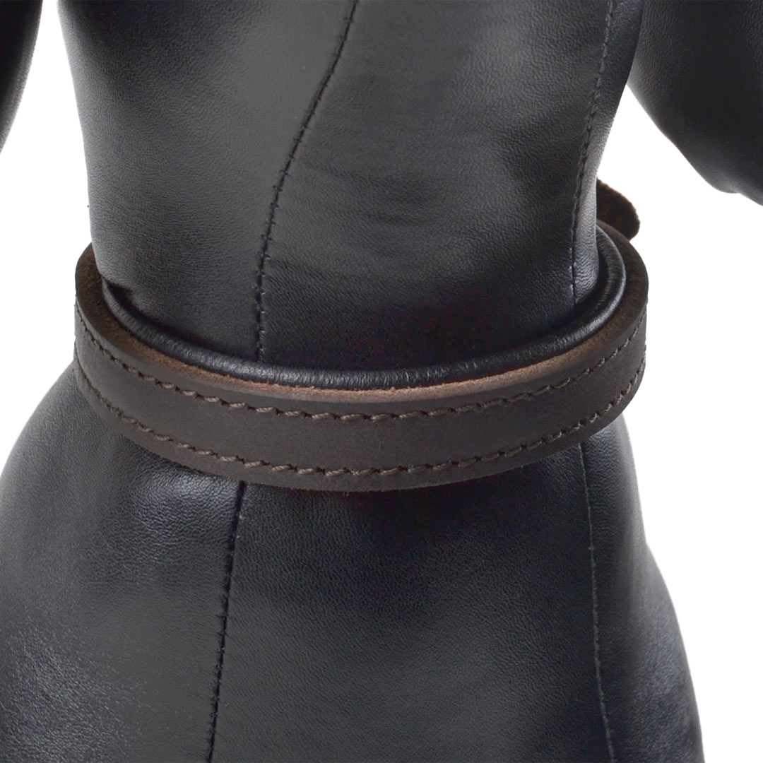 Handmade oil leather dog collar from GogiPet®.