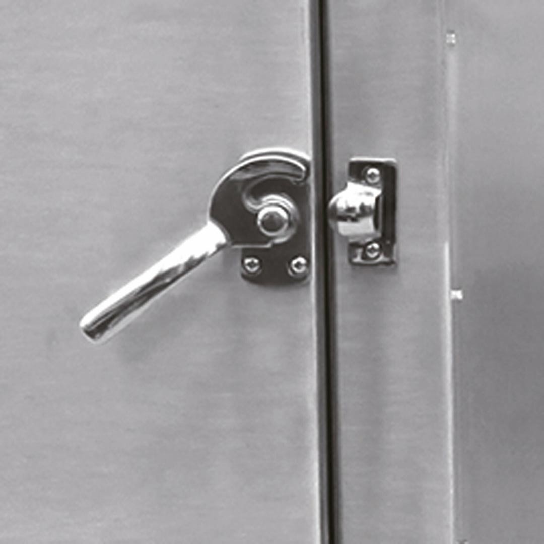 Improved door handle for easier opening