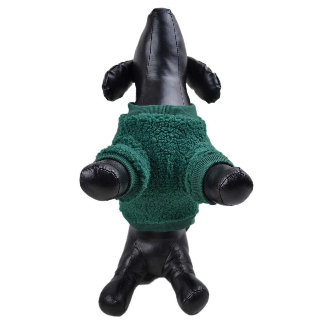 Warm dog pullover for the advent season