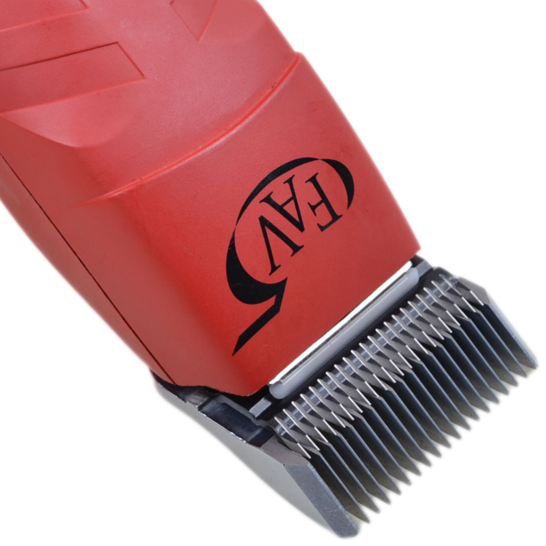 Oster, Andis, Wahl, Moser, Andis, AGC, GogiPet, Thrive, Heiniger Saphir, Heiniger Opal, Aesculap Fav5, Optimum blade and all clippers with the standard Snap On blade system.