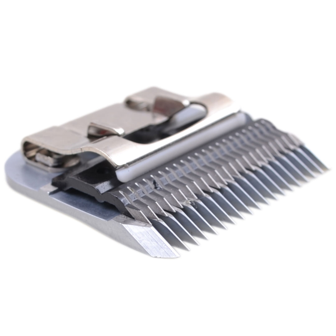 Clip blade size 7F with 3 mm - fine for Aesculap Fav5, Heiniger, Wahl, Andis, Oster, Thrive and all dog clippers with professional standard Snap On blade system