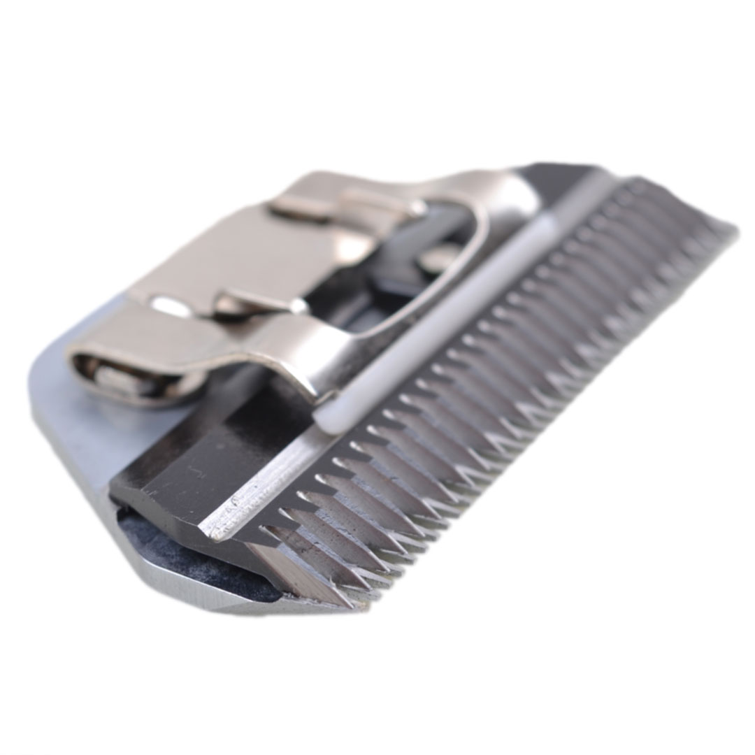 GogiPet clip blade size 30W (0,5 mm) - extra wide for Aesculap Fav5, Heiniger Saphir, Heiniger Opal, Optimum, Oster, Andis, Wahl, Moser, AGC, GogiPet, Thrive and all clippers with the standard blade system