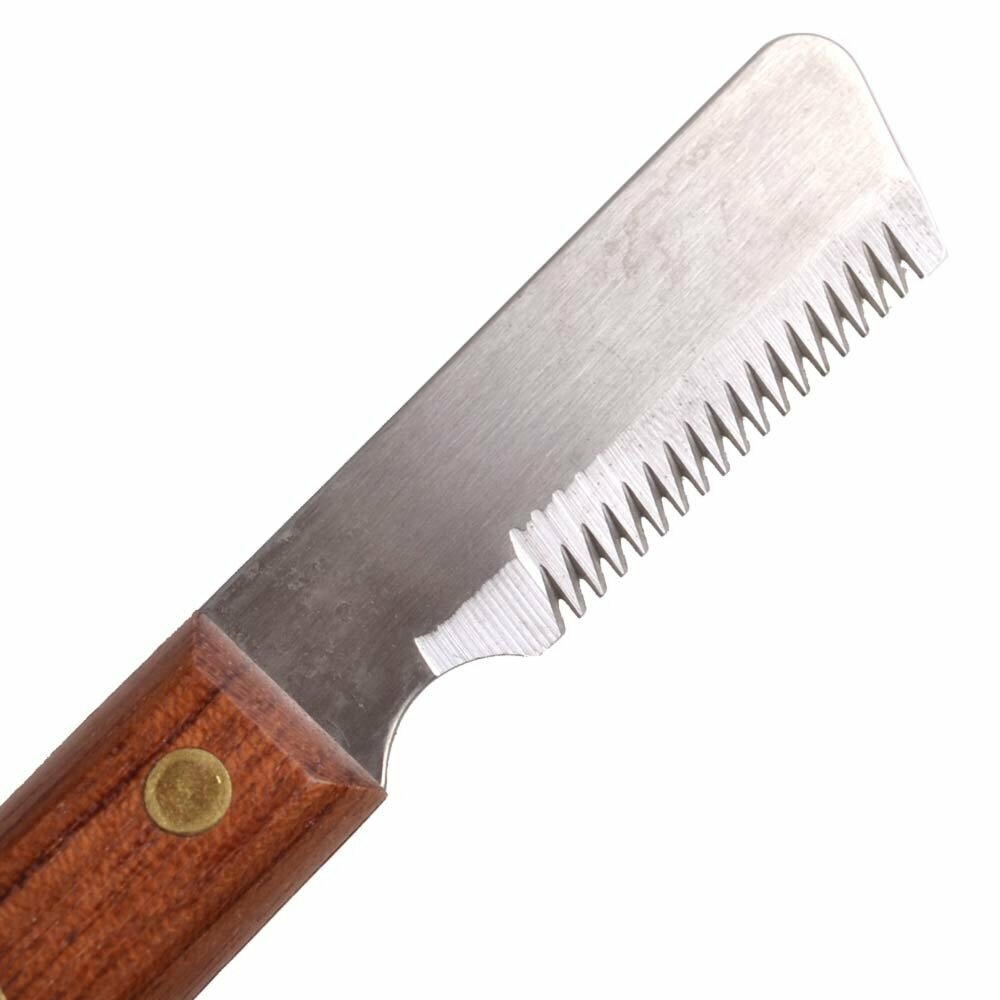 Stripping knife with 17 teeth and wooden handle