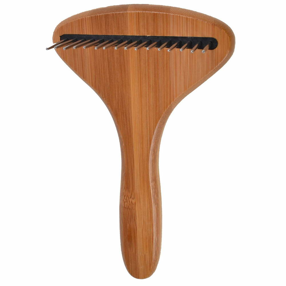 Harrow comb made of wood with 16 rotating teeth