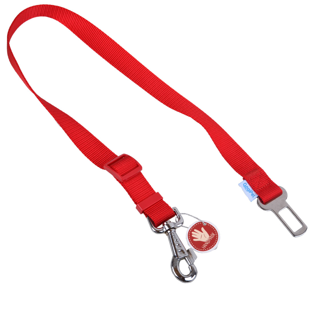 Robust car safety belt for dogs in red by GogiPet