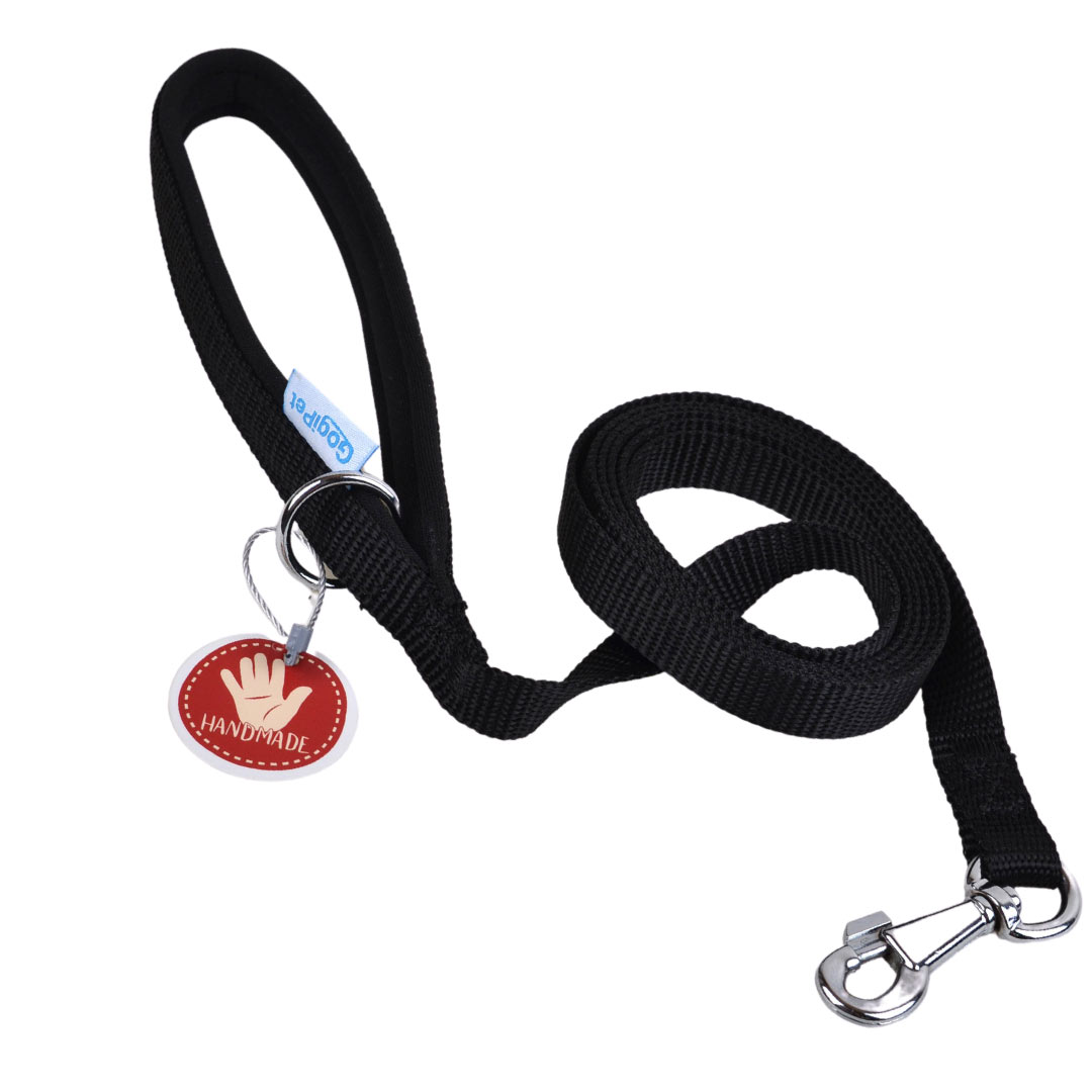 Black dog leash with soft handle made of Super Premium Nylon fabric