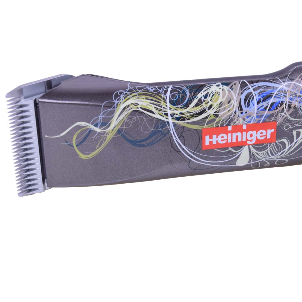 Heiniger Saphir Cord the branded dog clipper from Switzerland with the usual Swiss quality.