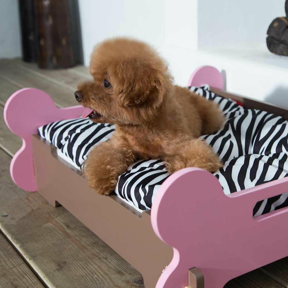 Wooden dog bed recommended by GogiPet